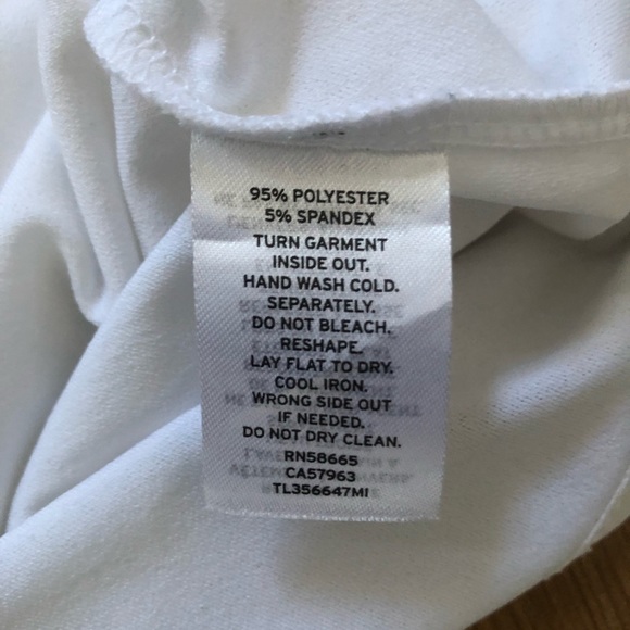 LEITH Ruffle Sleeve Flutter Top - S - Picture 8 of 10